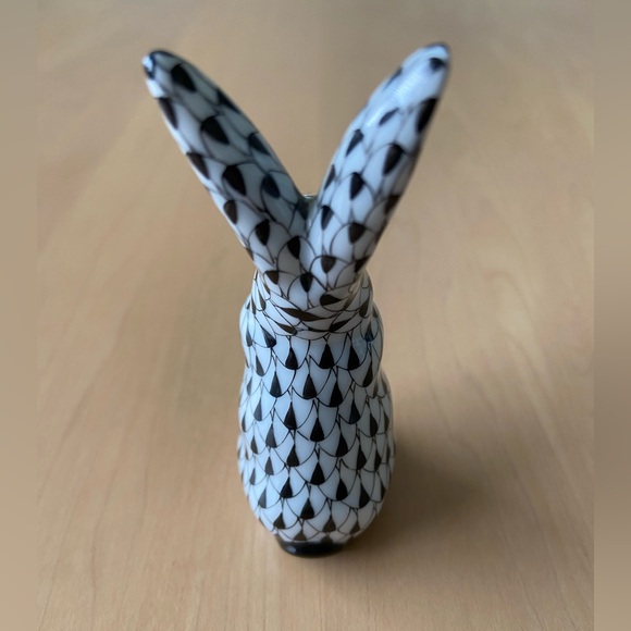 Herend Porcelain Rabbit/ Bunny - Picture 3 of 6